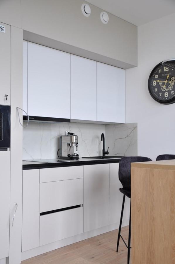 ヴロツワフKp Apartament Hydral Parkアパートメント エクステリア 写真