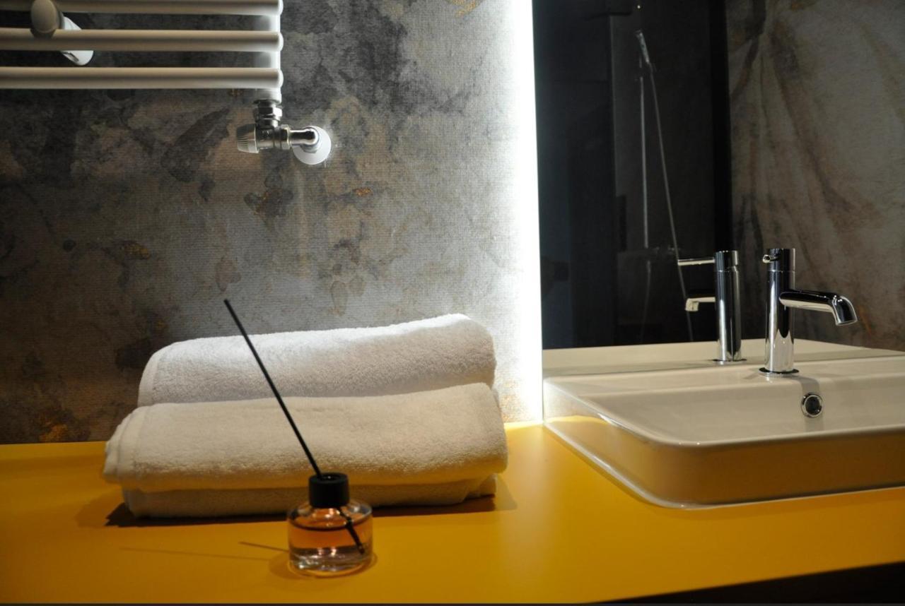 ヴロツワフKp Apartament Hydral Parkアパートメント エクステリア 写真