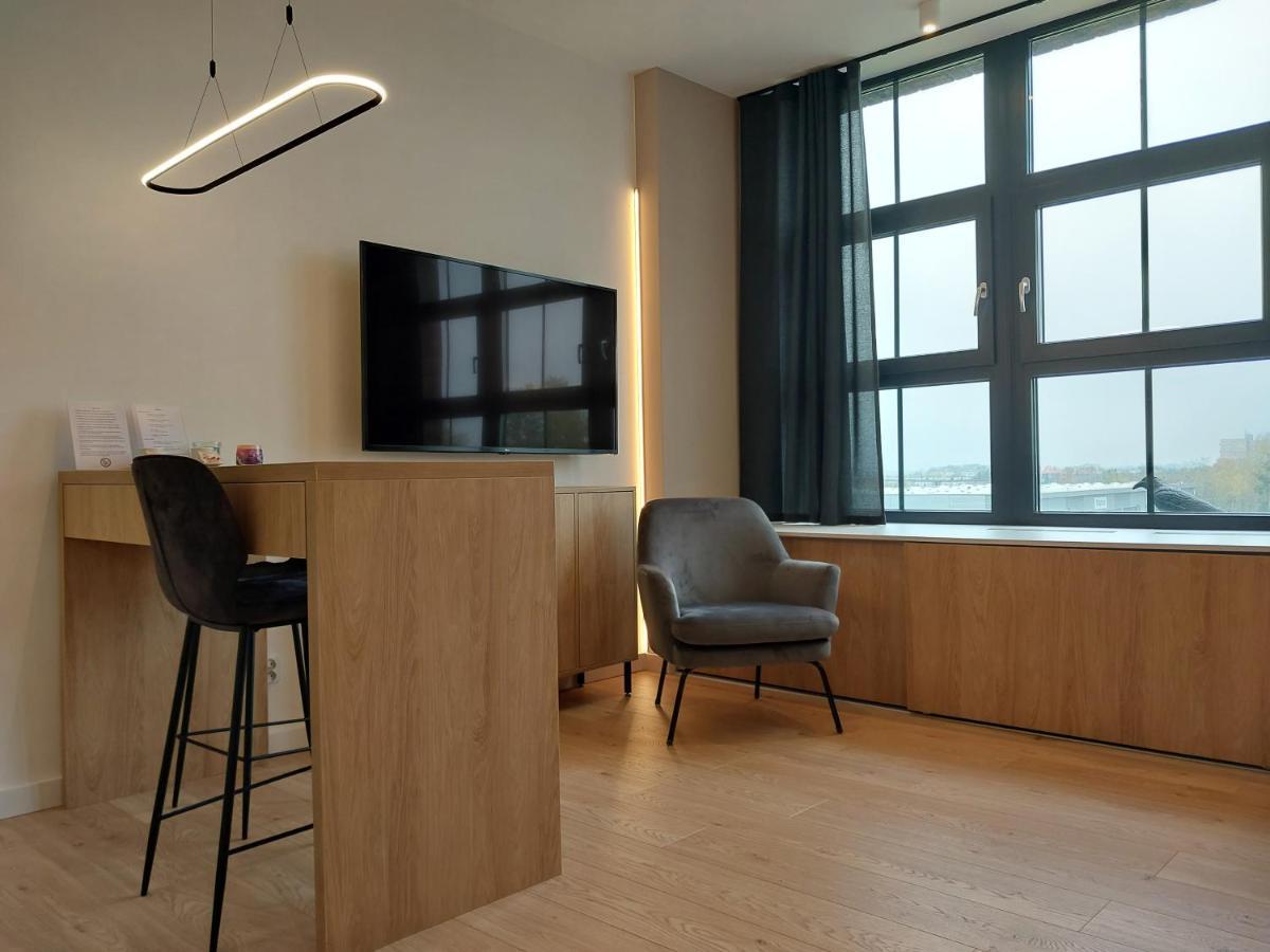 ヴロツワフKp Apartament Hydral Parkアパートメント エクステリア 写真